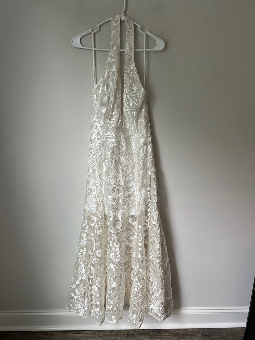 AKIRA Sweet Caroline Halter Midi Dress size Large 
🔷